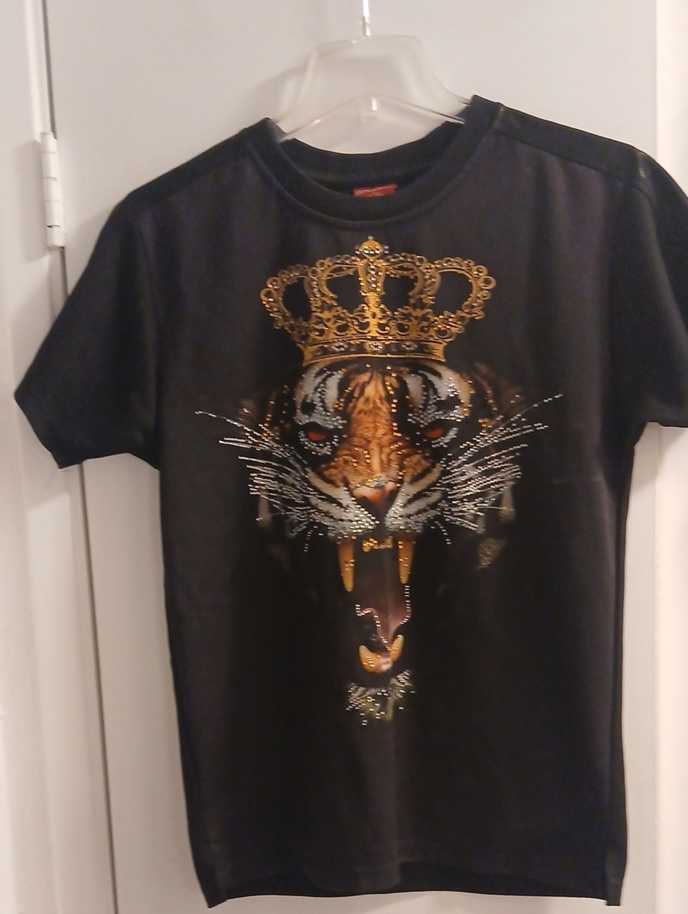Black Tiger Crown Graphic Tee for Kids Size Large Short Sleeve